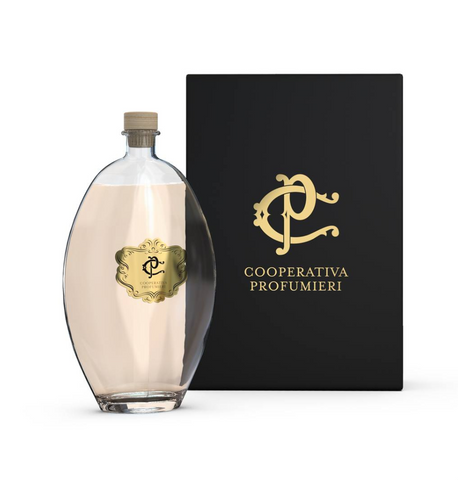 AMBIENT FRAGRANCE DIFFUSER "COOPERATIVA PROFUMIERI" - MAGNOLIA BOUQUET - 1500 ML CHOGAN in stylish packaging with wooden sticks for effective fragrance diffusion.